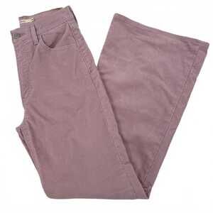 Levi’s Purple Corduroy Ribcage Bell Pants | 28 Regular